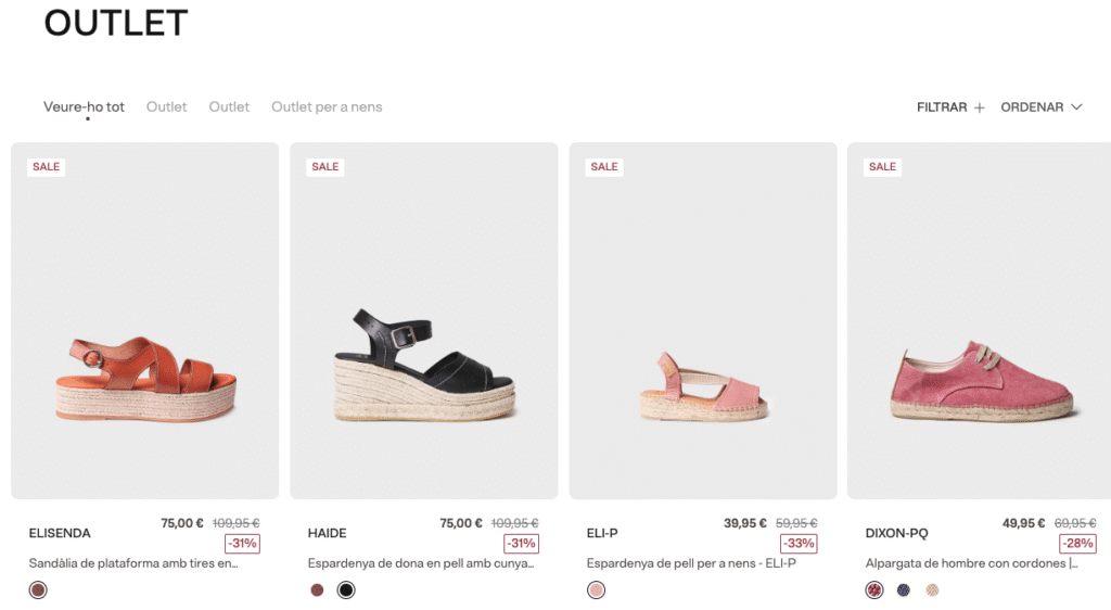 Espardenyes i sandàlies en oferta dins l'outlet